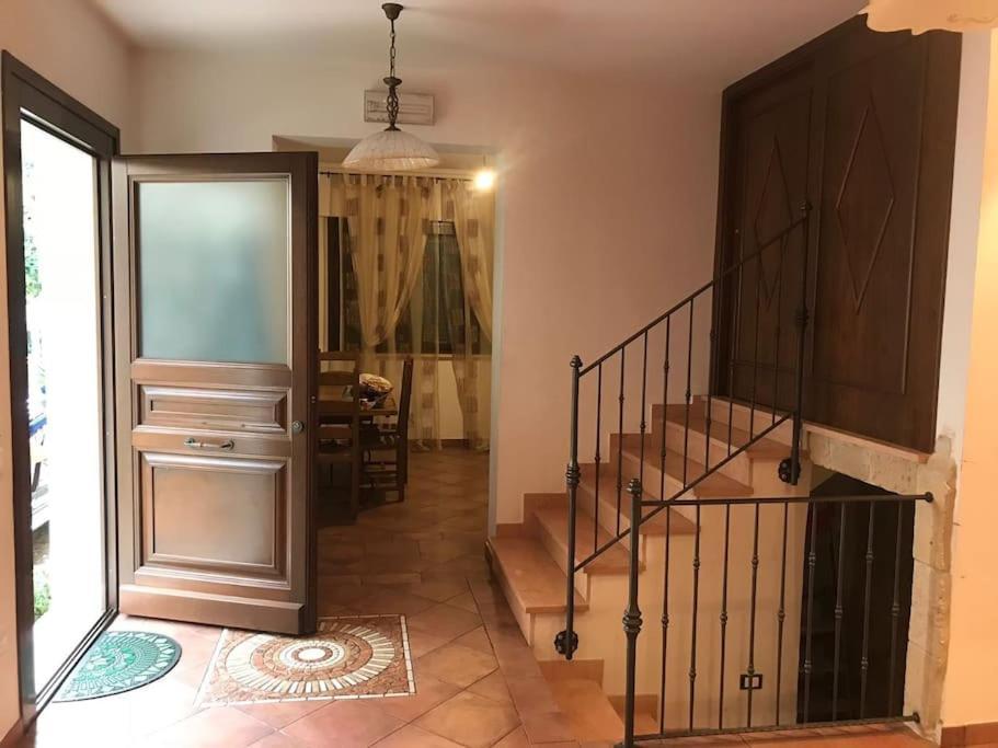 Villa Parisi Luxury Italian Villa ฟาโน ภายนอก รูปภาพ
