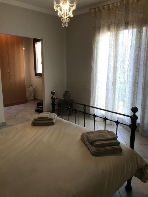 Villa Parisi Luxury Italian Villa ฟาโน ภายนอก รูปภาพ
